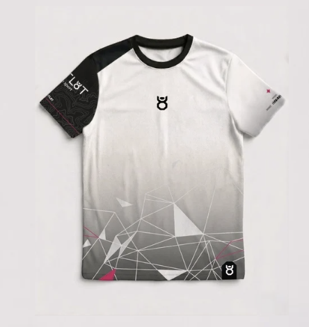 T-SHIRT "THE WHITE ONE" 2026
